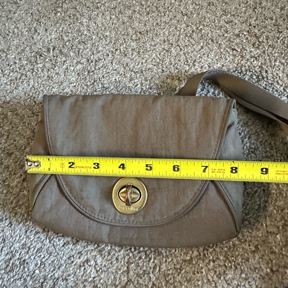 Baggallini Classic Taupe Crossbody Bag with Turn-Lock Closure - Picture 5 of 5
